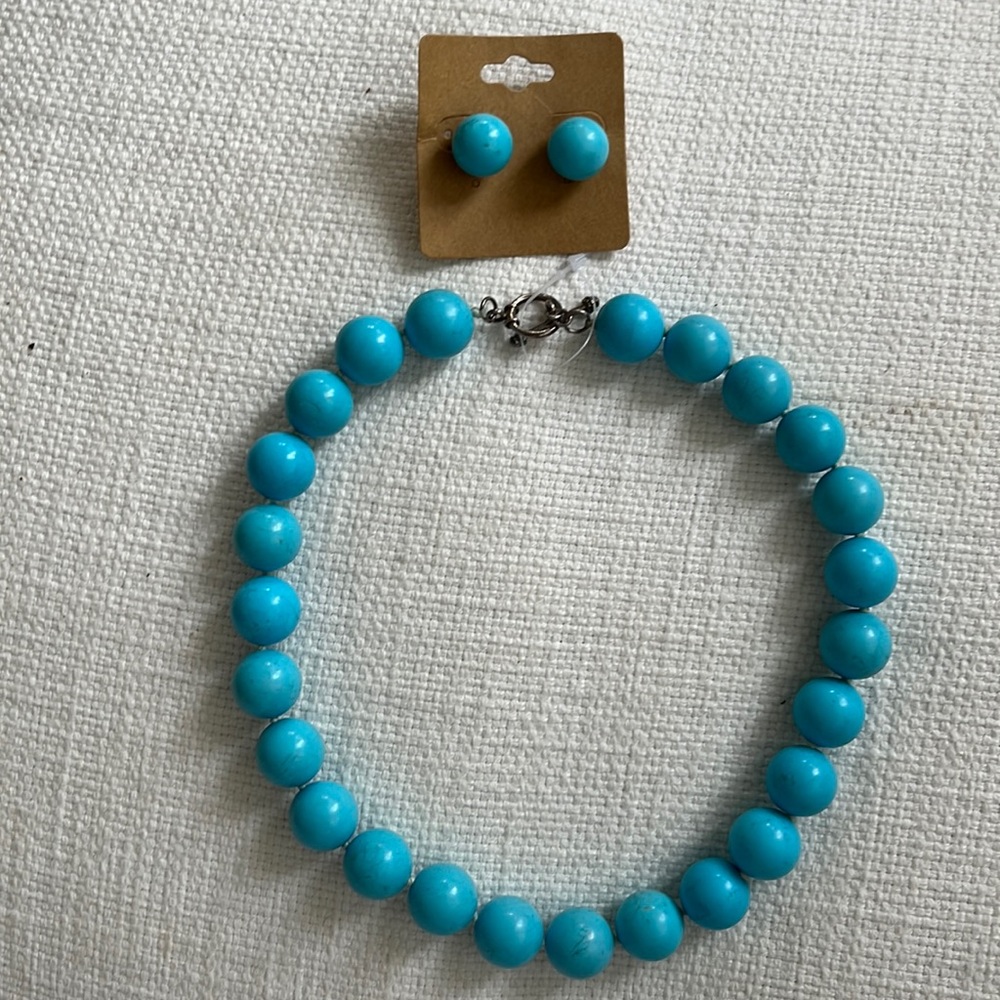 Turquoise necklace and earrings set